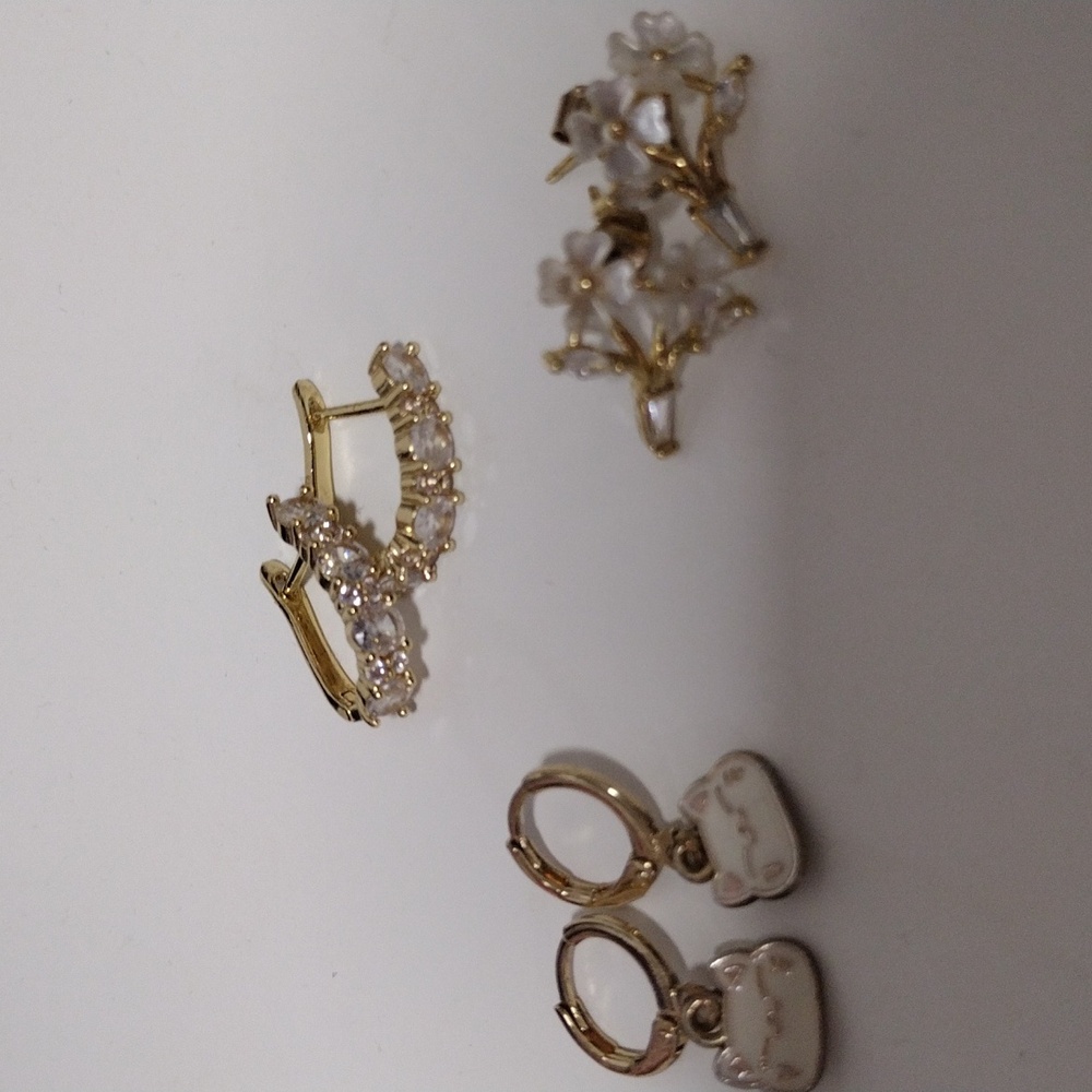 gold earring set